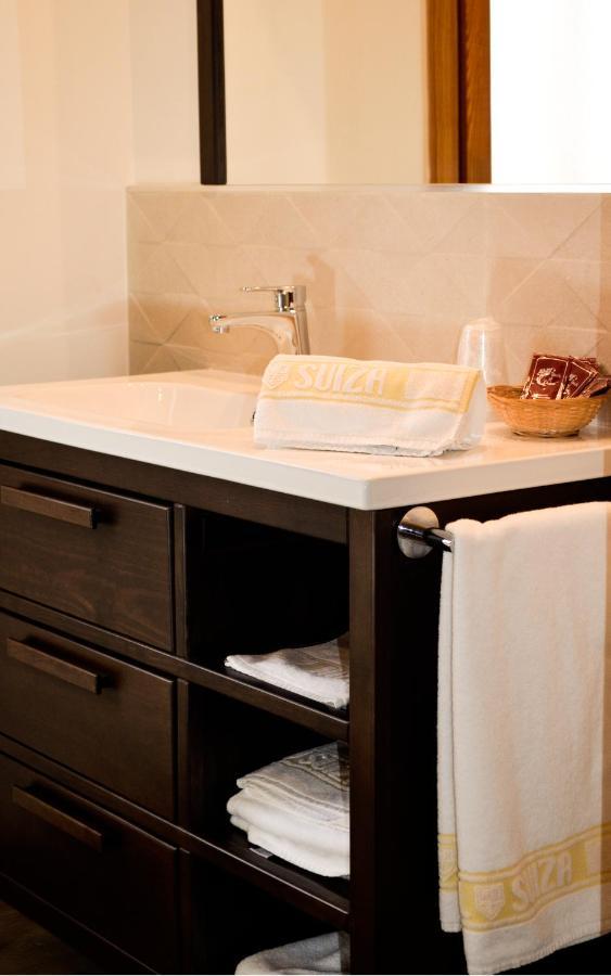 Hotel Suiza Bronchales Ngoại thất bức ảnh