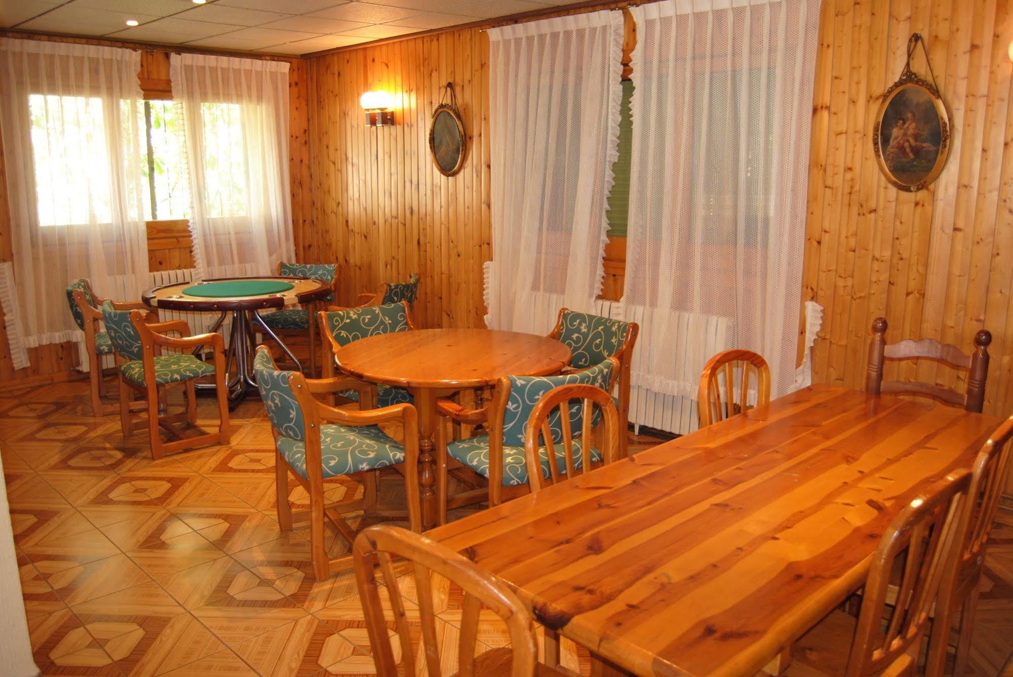 Hotel Suiza Bronchales Ngoại thất bức ảnh