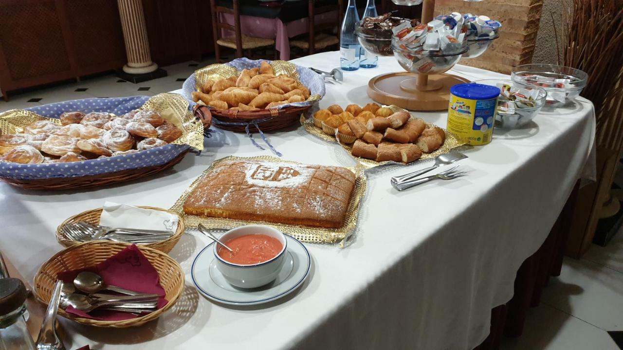Hotel Suiza Bronchales Ngoại thất bức ảnh